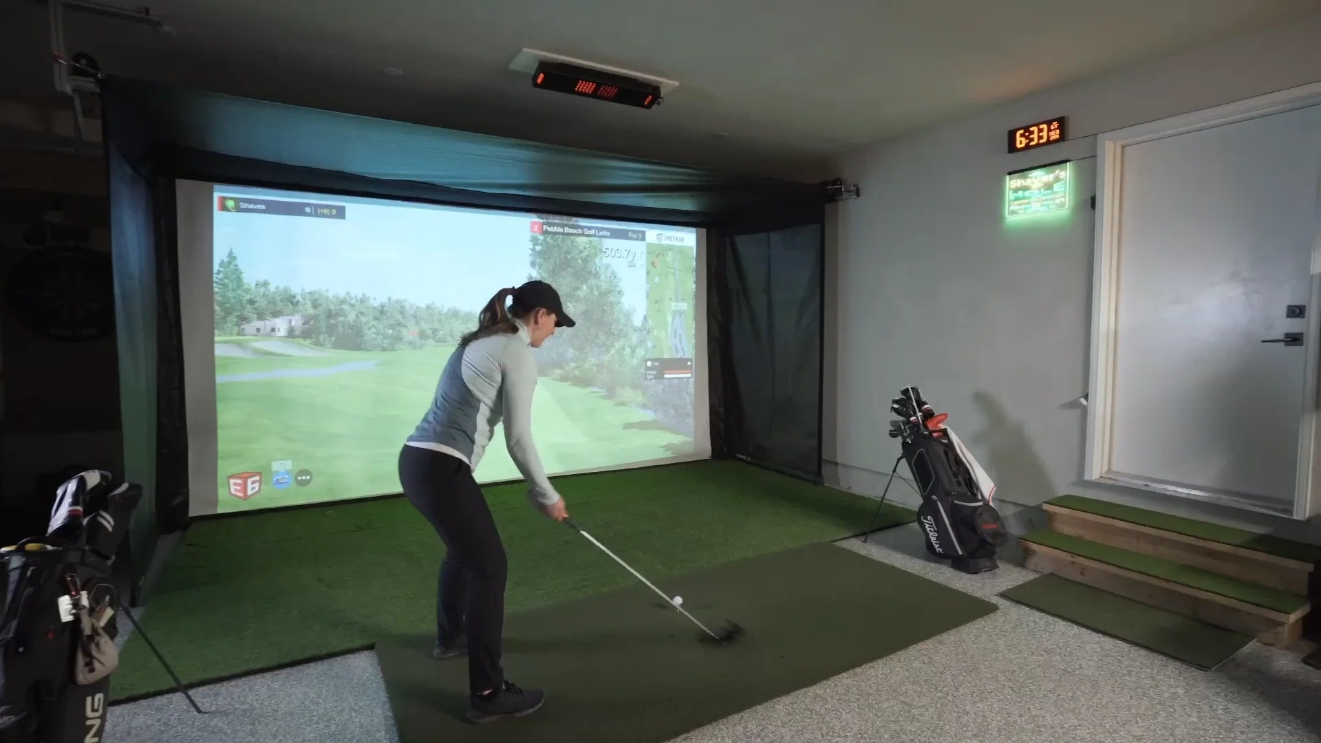 SportScreen Vanish 13H Retractable Golf Enclosure
